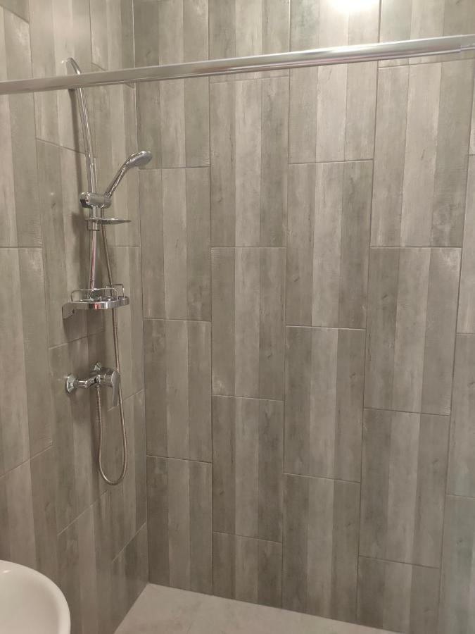 Hotel Rava-Ruska Eksteriør billede