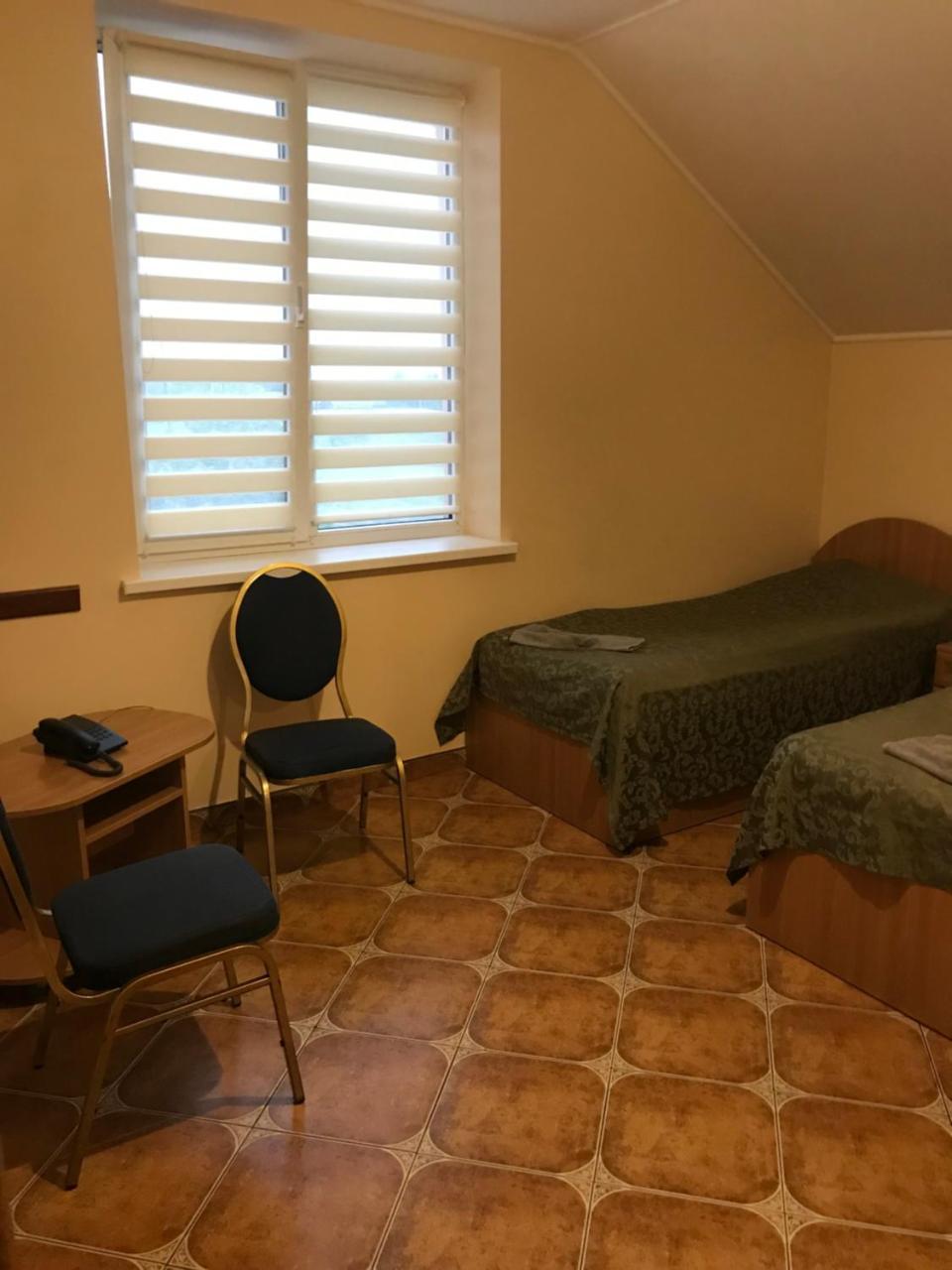 Hotel Rava-Ruska Eksteriør billede